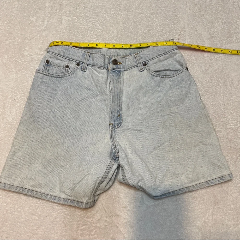 Vintage Levi's 90's Light Wash 550 Relaxed Fit Long Denim Jean Shorts Women's 13